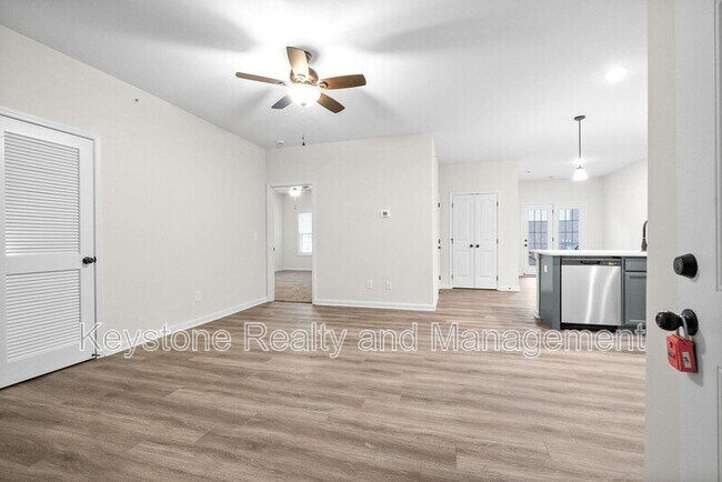 Building Photo - 15 Millswood Dr
