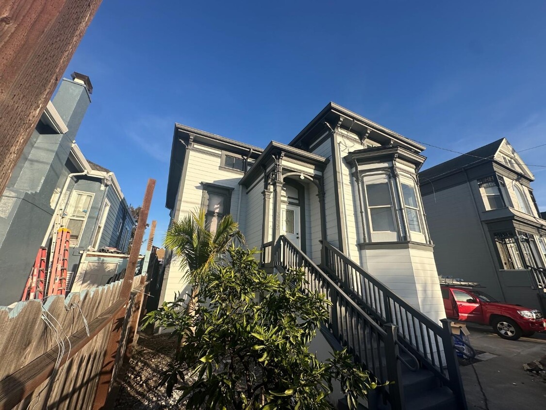 Photo - 3238 Adeline St - Unit 2