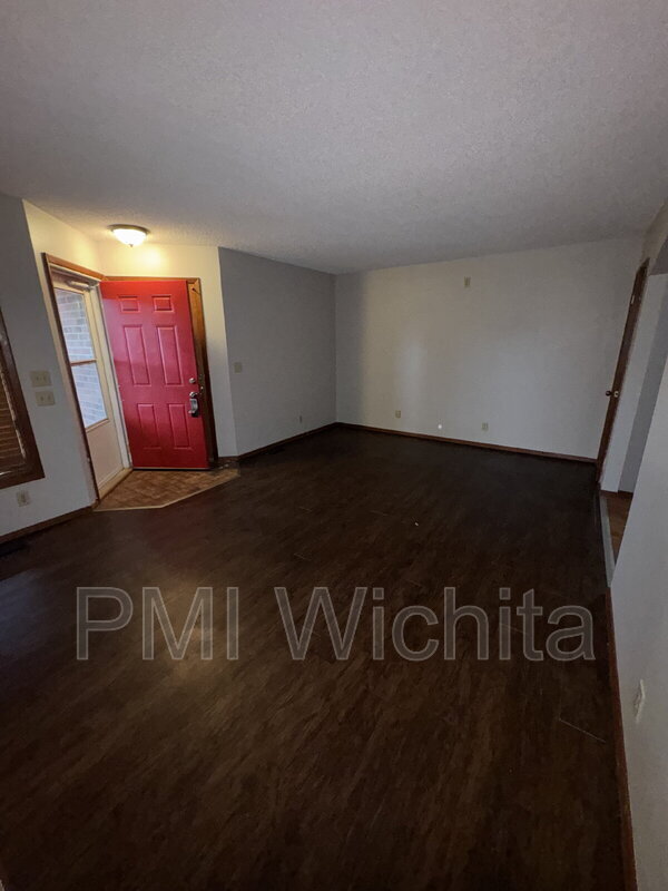 Foto del edificio - 1832 S Griffith St