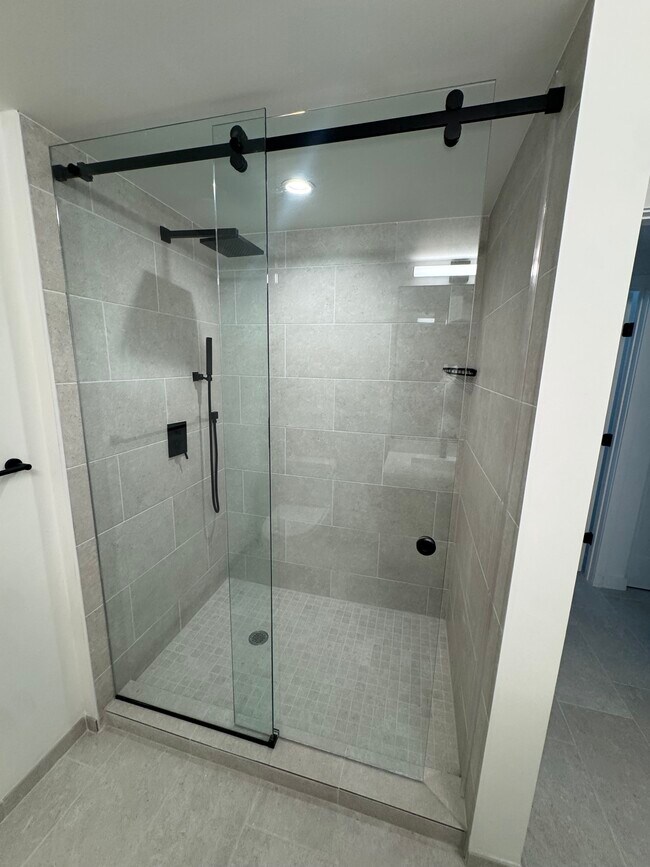 Foto del edificio - 3011 NW 18th Ter