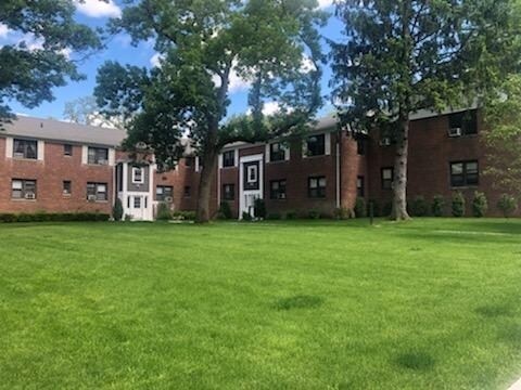 Foto principal - 127 Cooper Dr