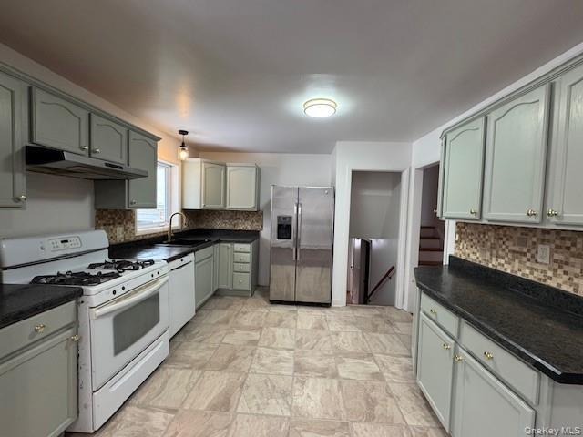 Building Photo - 46 Midland Ave