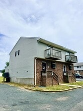 Building Photo - 6367 Teal Ln