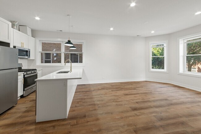 Foto del edificio - 839 N Rockwell St