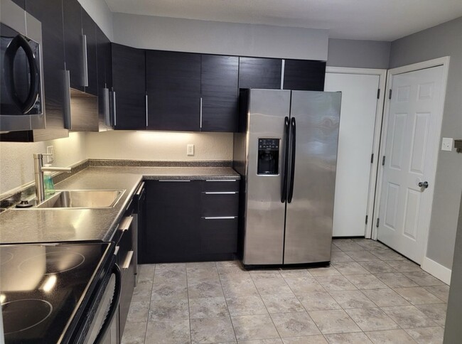 Foto del edificio - 3314 68th St