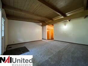 Building Photo - 2811 Newell St
