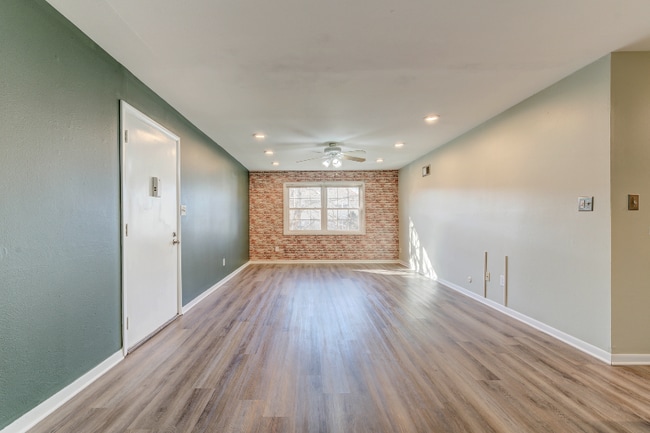 Building Photo - 160 Cumberland Pk Ct