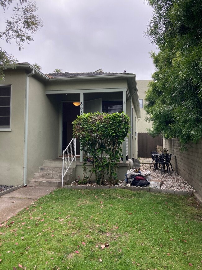 Building Photo - 805 Coeur D Alene Ave