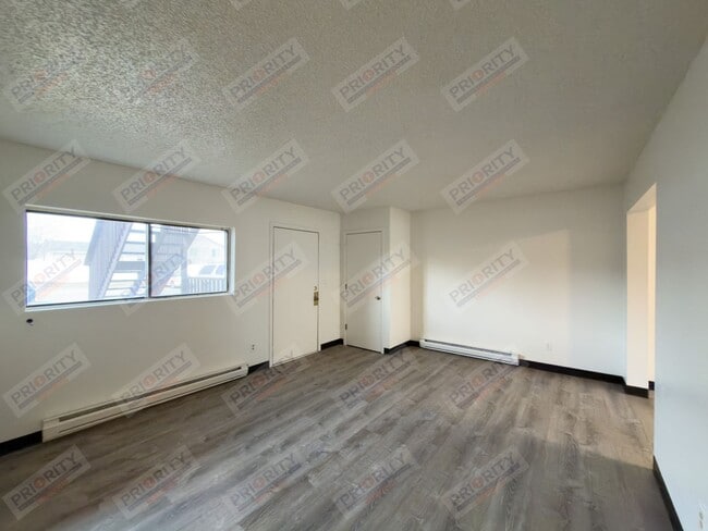 Foto del edificio - Ealges Nest Apartments