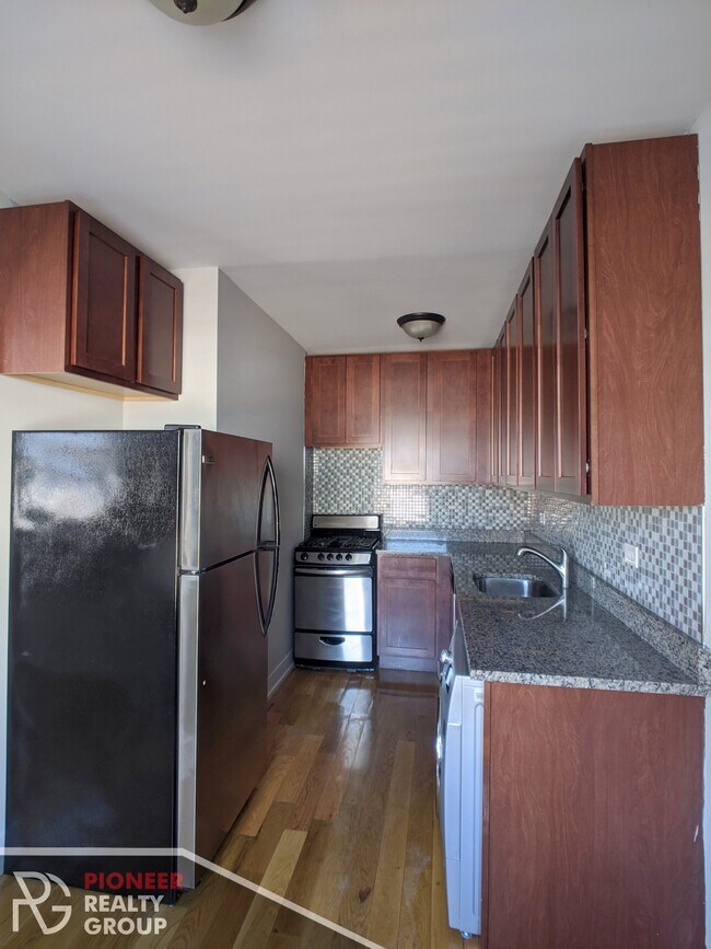 Foto del edificio - 532 W Arlington Pl