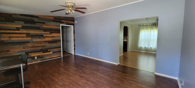 Building Photo - 4/2 Home in Alachua Forest