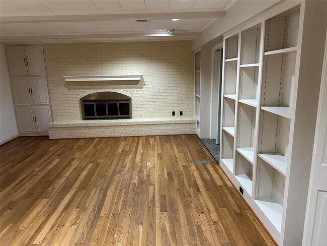 Foto del edificio - 227 Farm to Market Rd 723