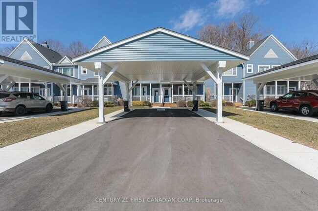 Photo du bâtiment - 374-374 Front St