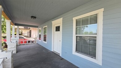 Building Photo - 2117 Marion St