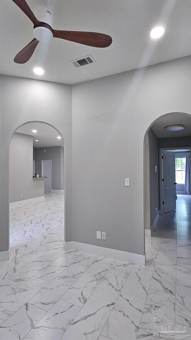 Building Photo - 4906 Laurel Oak Dr