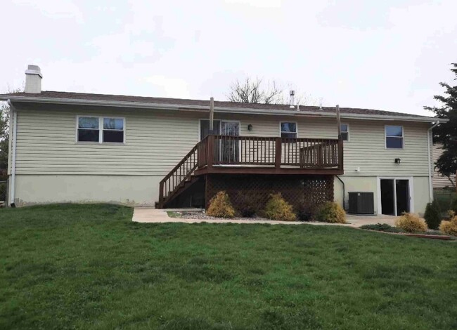 Foto del edificio - 3044 Willow Bend Dr