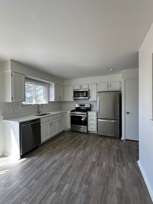 Building Photo - 18020 E Pacific Pl