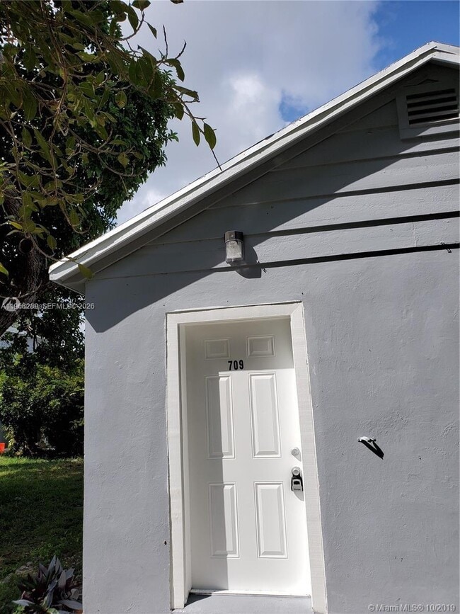 Foto del edificio - 701 Columbus Pkwy