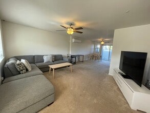 Building Photo - 292 Kahoma Village Loop