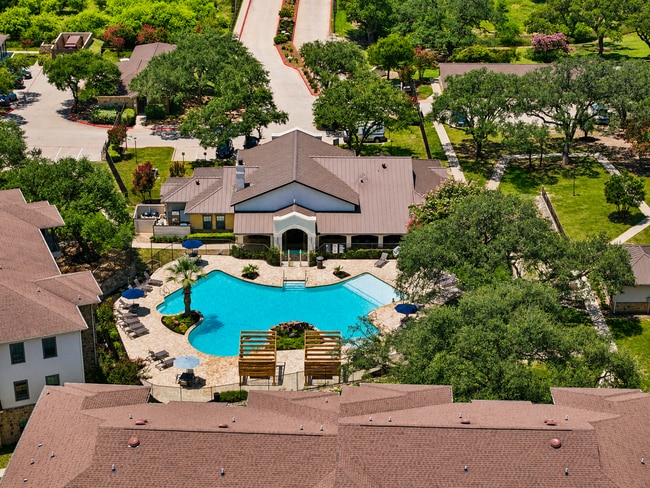 Building Photo - Vetra Boerne