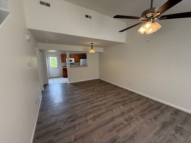 Building Photo - 1415-1417 Raleigh Dr.