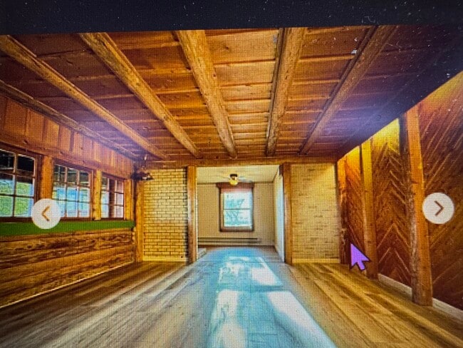 Foto del edificio - 8351 S River Rd
