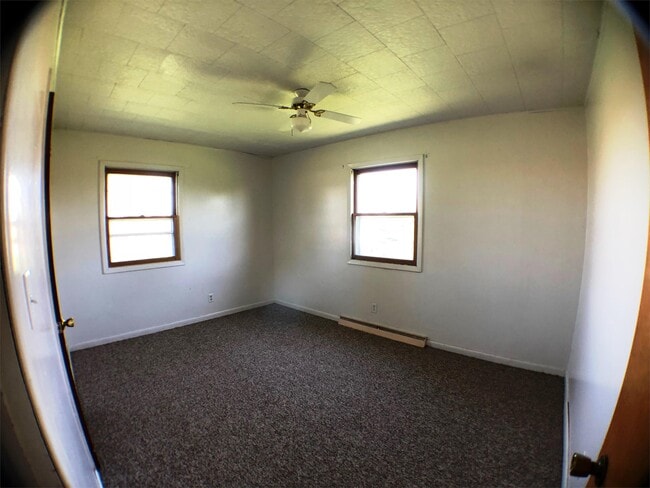 Building Photo - 4497 S Isabella Rd