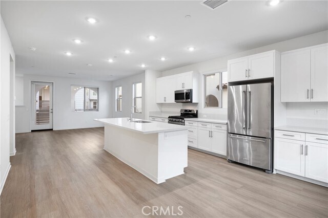 Building Photo - 32040 Paseo Vienta