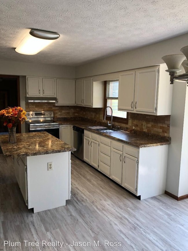 Building Photo - 5 br, 2.5 bath House - 7117 Clawson Ridge
