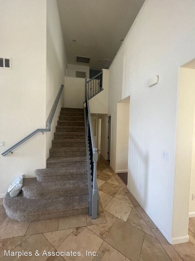 Building Photo - 4 br, 3.5 bath House - 74 Vella Circle