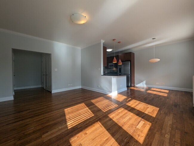 Foto del edificio - 722 W Addison St