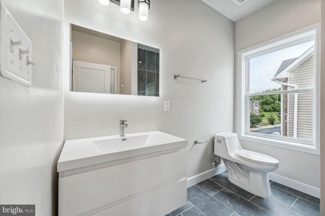 Photo - 2512 Elvans Rd SE Apartment