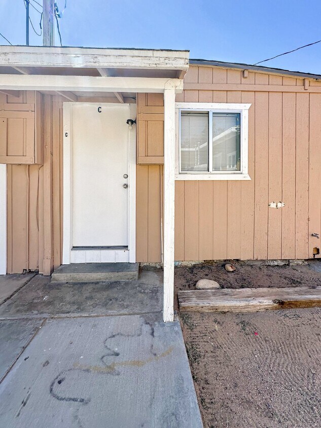 115 W Church Ave, Ridgecrest, CA 93555 Room for Rent in Ridgecrest