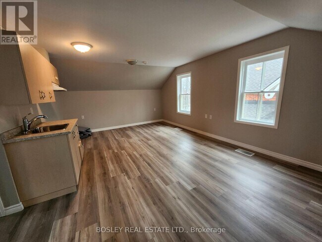 Photo du bâtiment - 5958 16th Ave