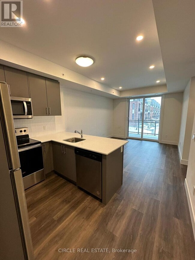 Building Photo - 103 Roger St