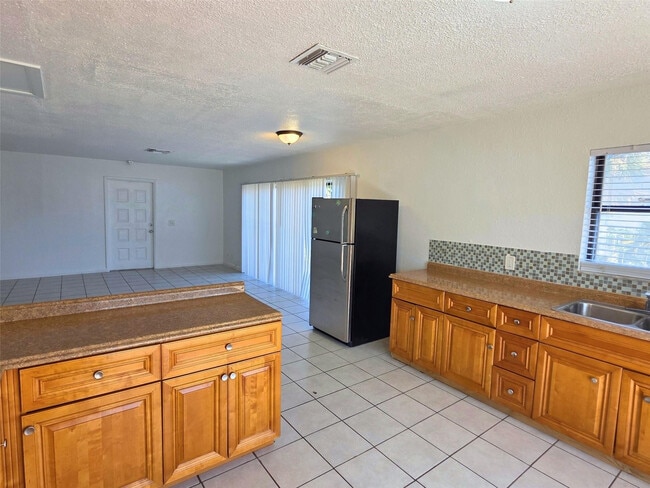 Foto del edificio - 928 S Federal Hwy