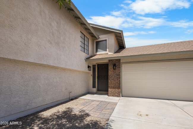 Building Photo - 1143 N Ironwood Ct