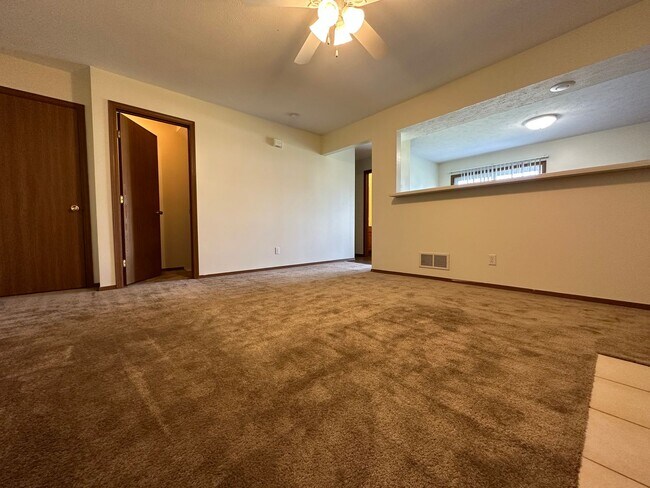 Foto del edificio - 94 Yotzonot Dr