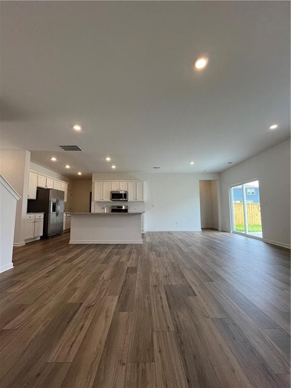 Building Photo - 612 Blue Sky Blvd