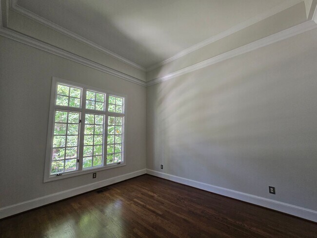 Foto del edificio - 102 Eyemouth Ct