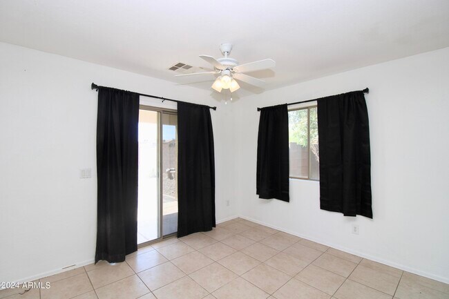Foto del edificio - 23566 N High Dunes Dr