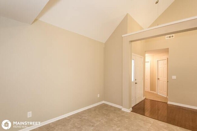 Building Photo - 5633 Isleworth Ct, Atlanta, GA 30349