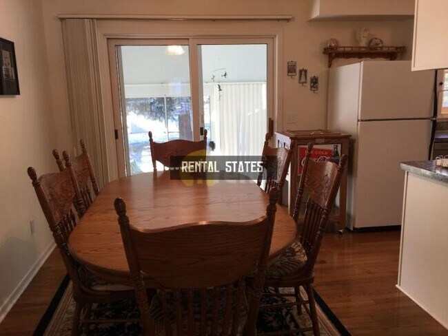 Foto del edificio - 4 bedroom in Elk Rapids MI 49629