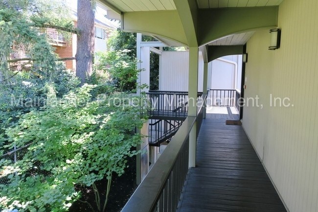 Foto del edificio - 668 McVey Ave