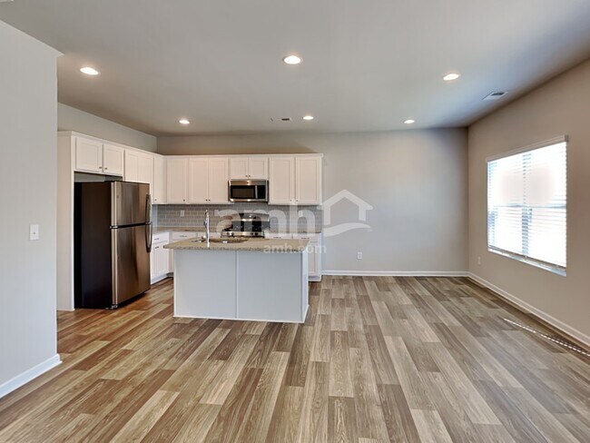 Foto del edificio - 373 Winston Cir