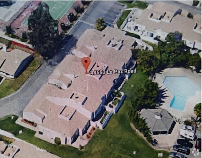 Building Photo - 44553 La Paz Rd