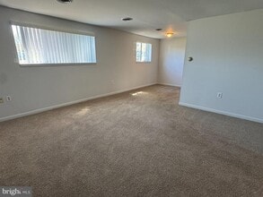 Building Photo - 3876 Shadywood Dr