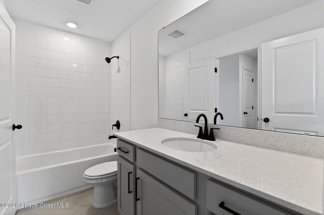 Foto del edificio - 1450 Victoria Blvd