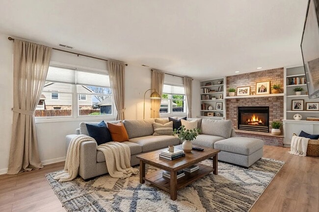 Foto del edificio - 2567 E 124th Pl