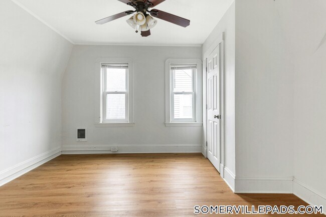 Foto del edificio - 266 Willow Ave